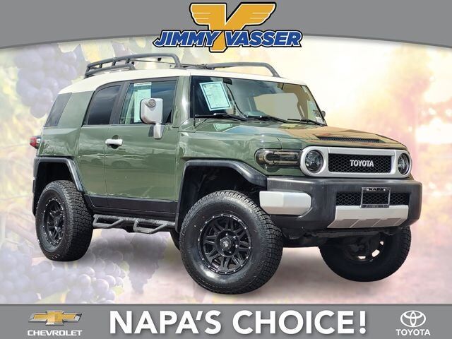 2010 TOYOTA FJ Cruiser