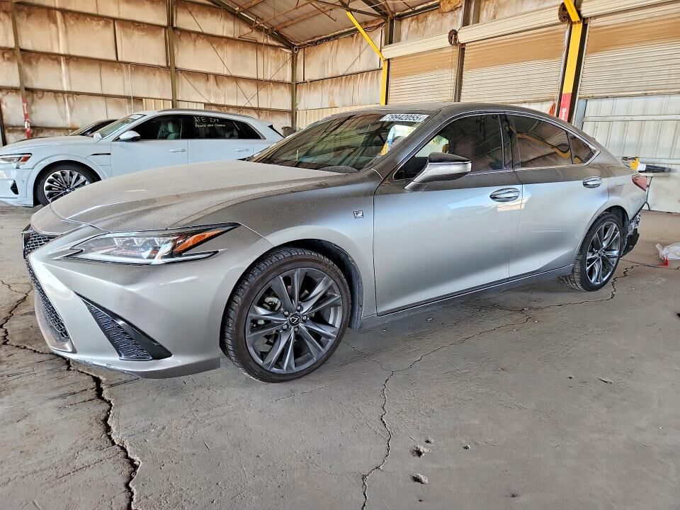 2019 LEXUS ES