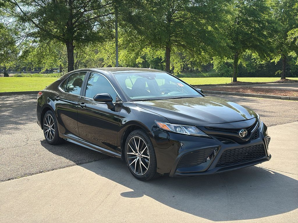 2024 TOYOTA Camry