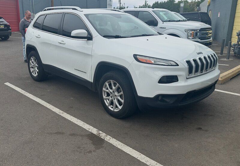 2017 JEEP Cherokee