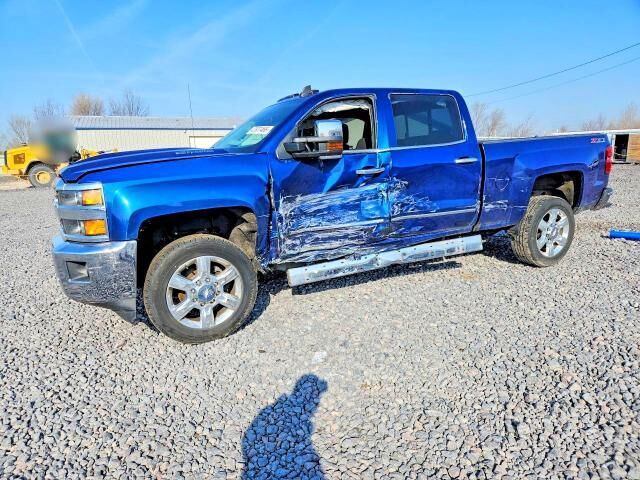 2017 CHEVROLET Silverado