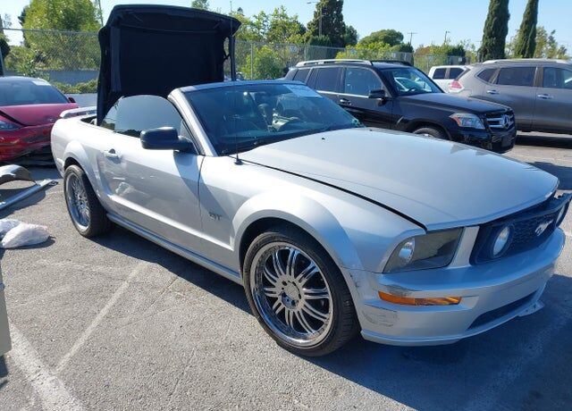 2006 FORD Mustang