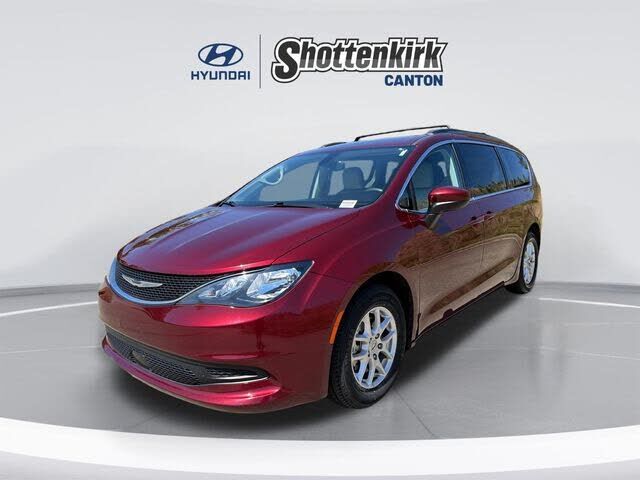 2021 CHRYSLER Voyager