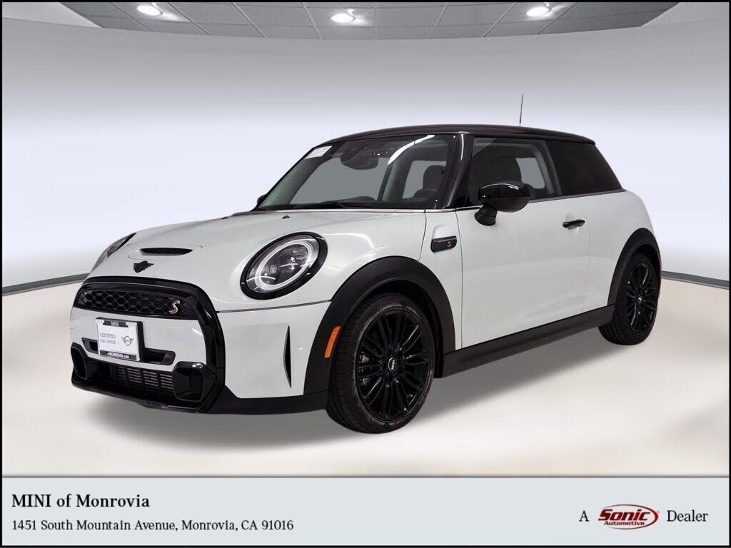 2023 MINI Hardtop