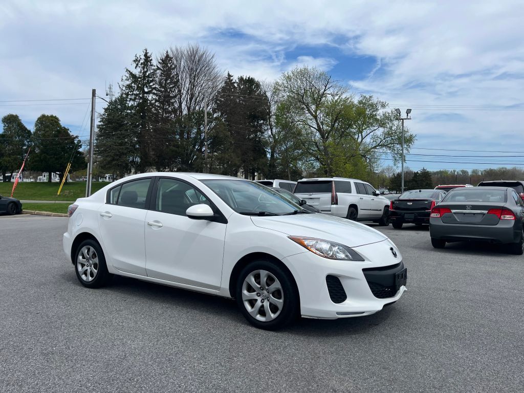 2013 MAZDA Mazda3