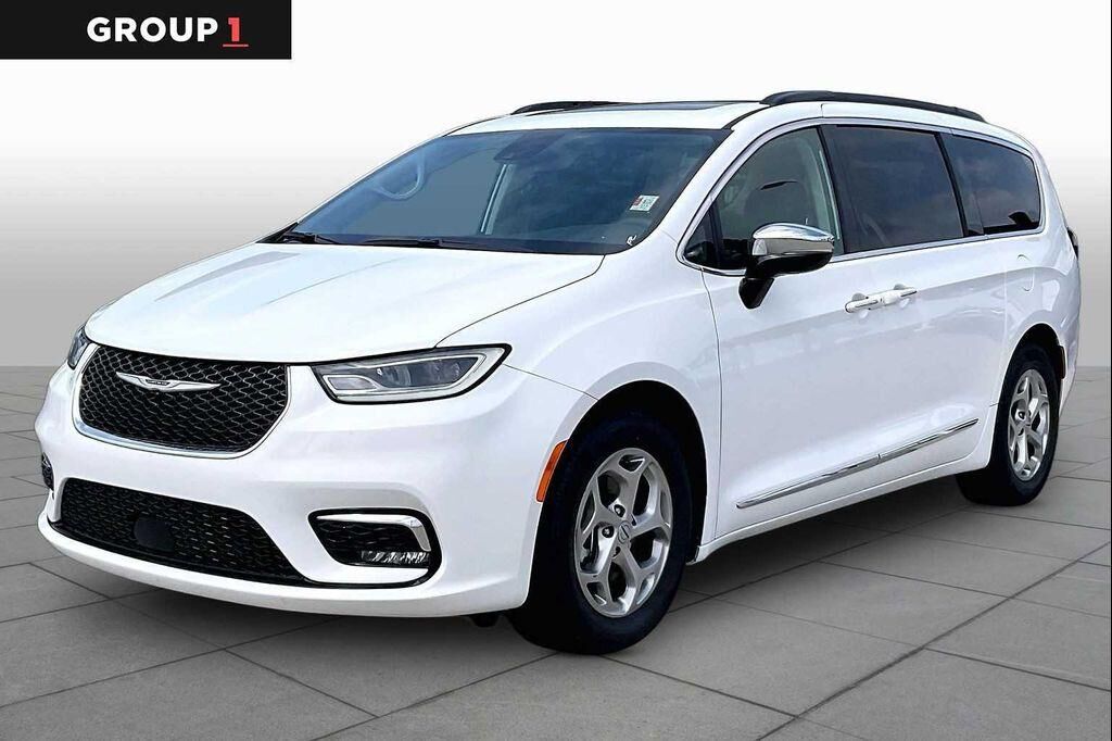 2023 CHRYSLER Pacifica