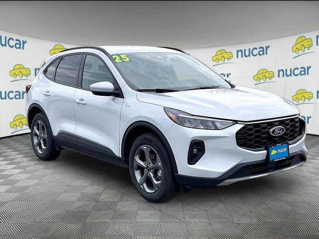 2025 FORD Escape