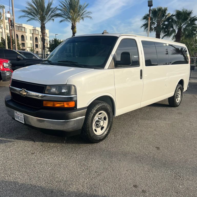 2017 CHEVROLET Express