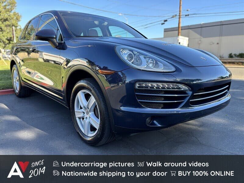 2012 PORSCHE Cayenne