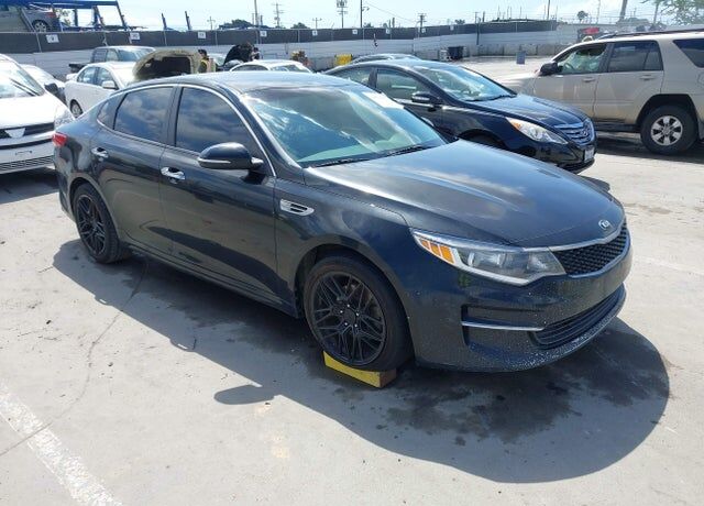 2017 KIA Optima