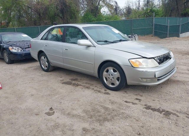 2004 TOYOTA Avalon