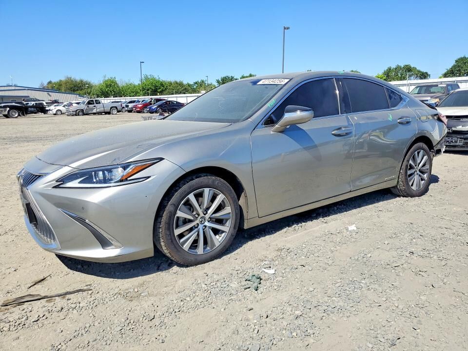 2020 LEXUS ES
