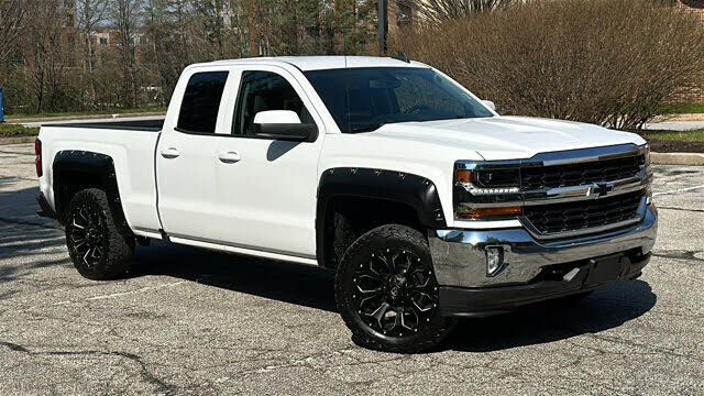 2018 CHEVROLET Silverado