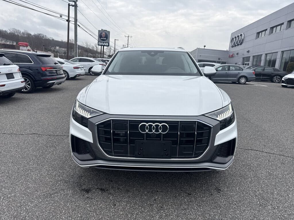 2023 Audi Q8