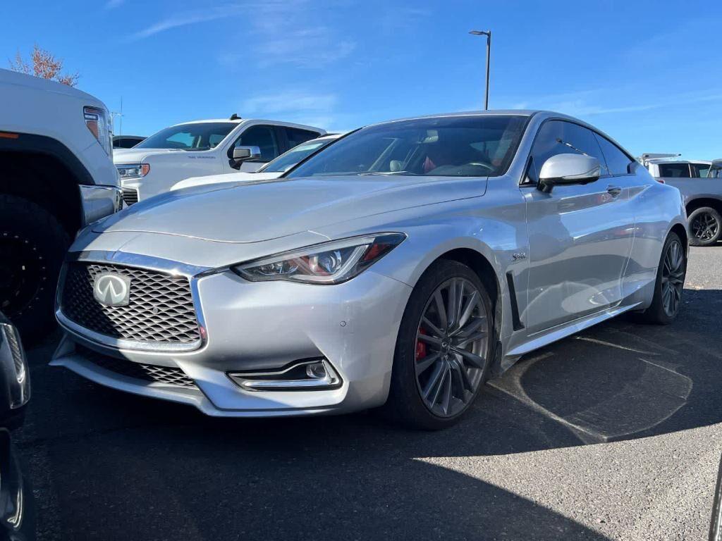 2017 INFINITI Q60
