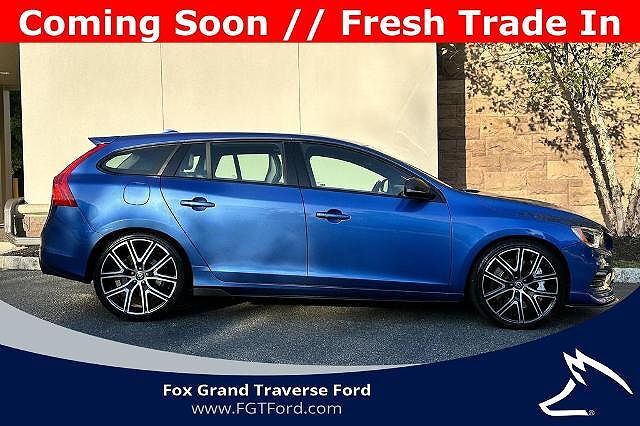 2018 VOLVO V60