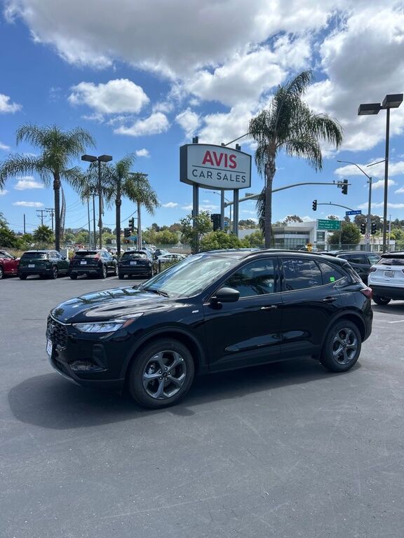 2025 FORD Escape