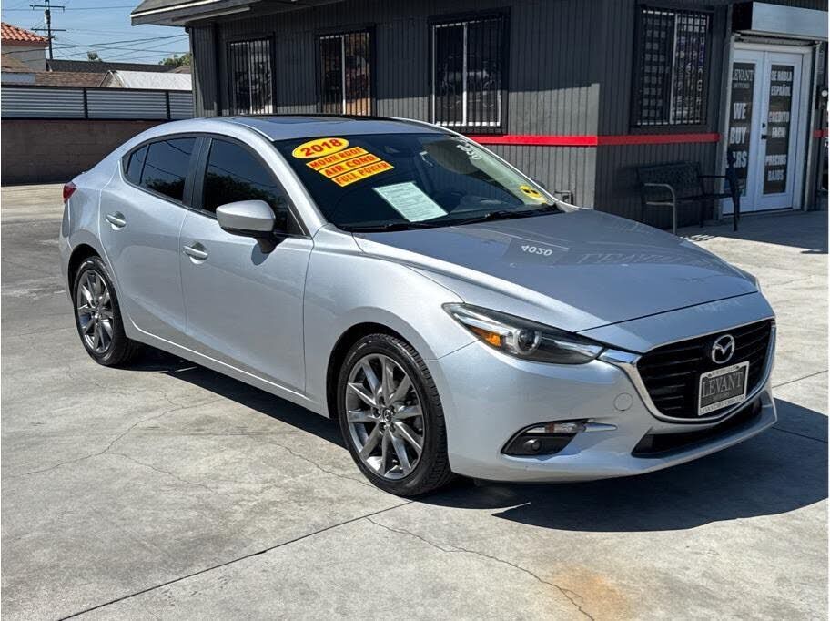 2018 MAZDA Mazda3
