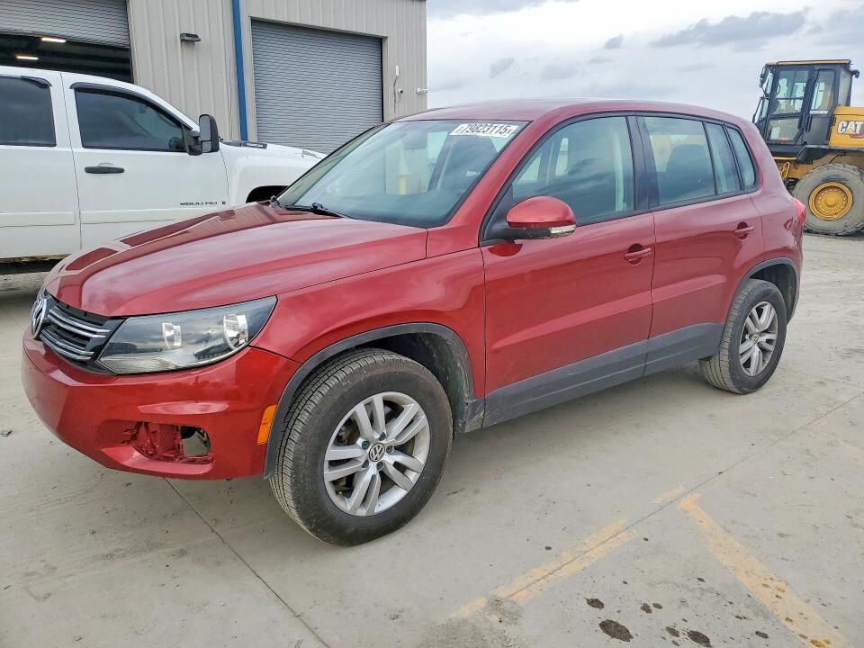 2013 VOLKSWAGEN Tiguan