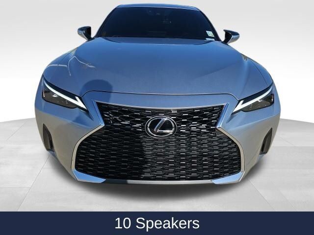 2021 LEXUS IS