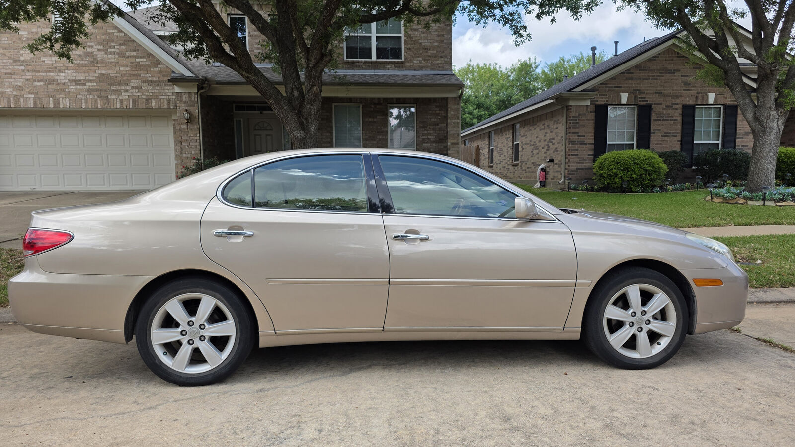 2005 LEXUS ES