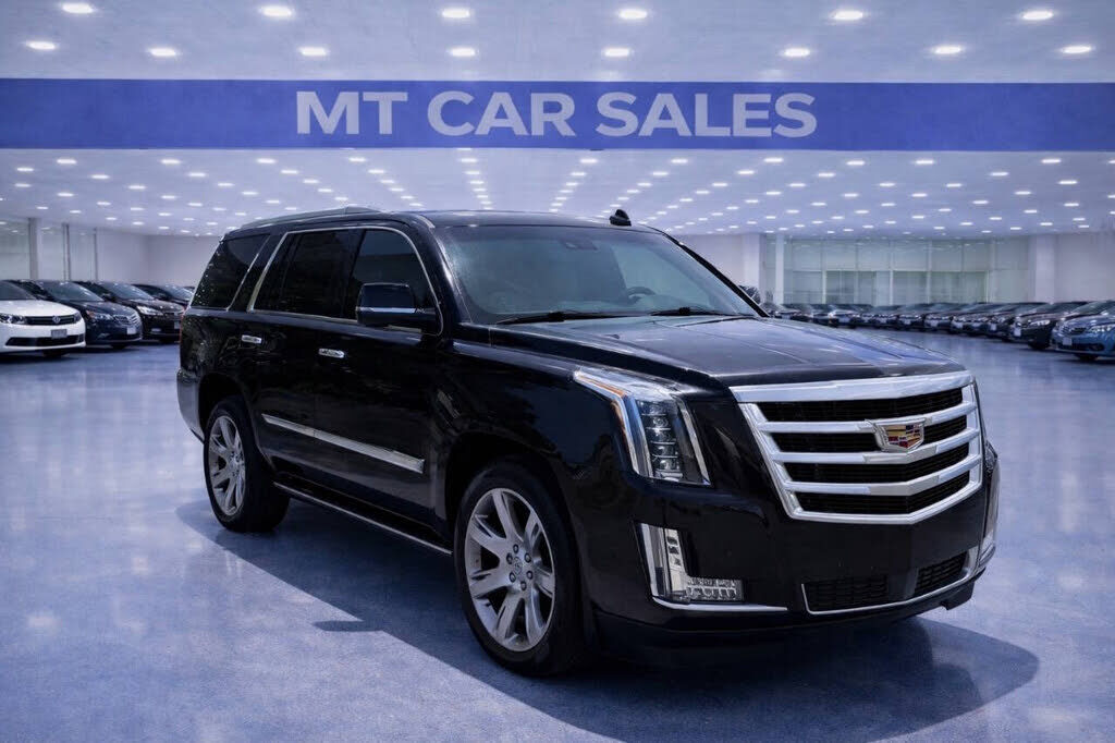 2017 CADILLAC Escalade