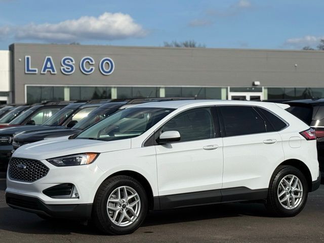 2023 FORD Edge