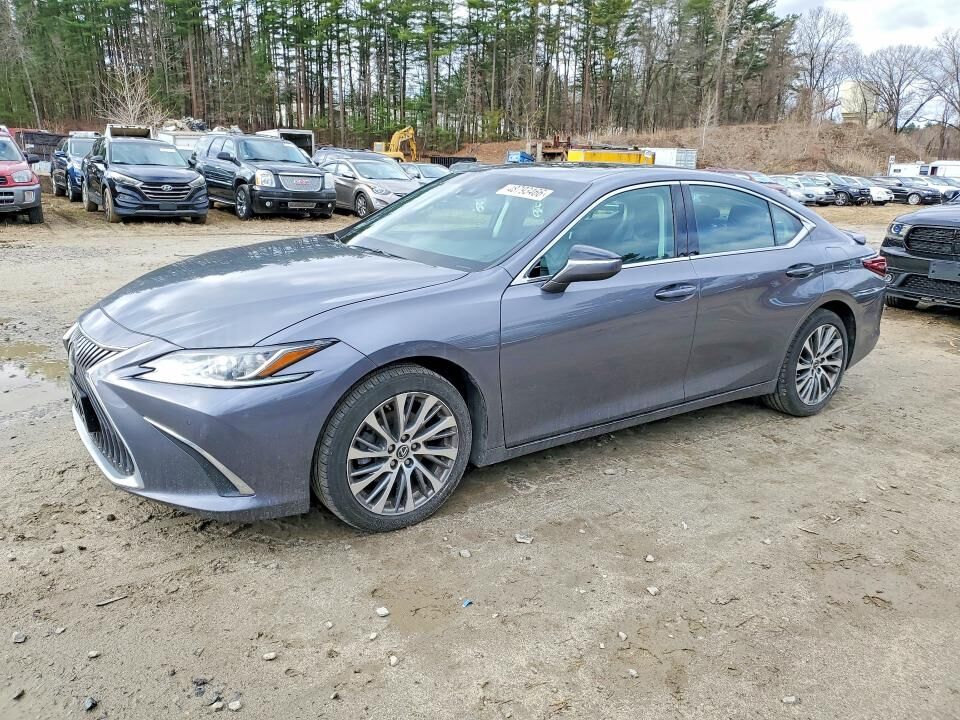 2021 LEXUS ES