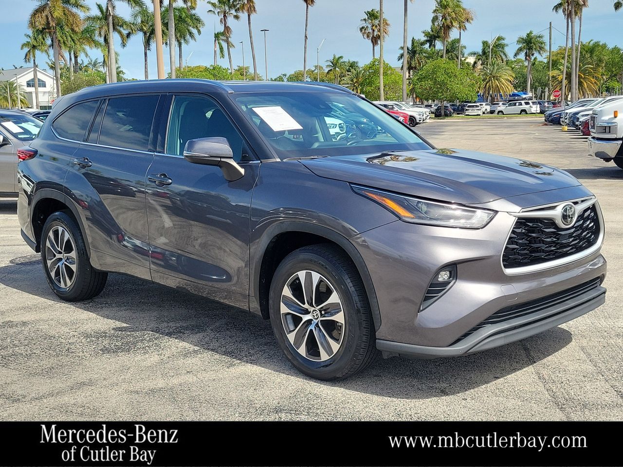 2021 TOYOTA Highlander