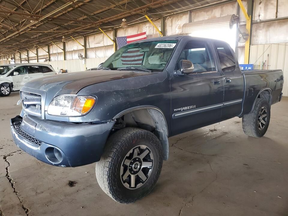 2004 TOYOTA Tundra