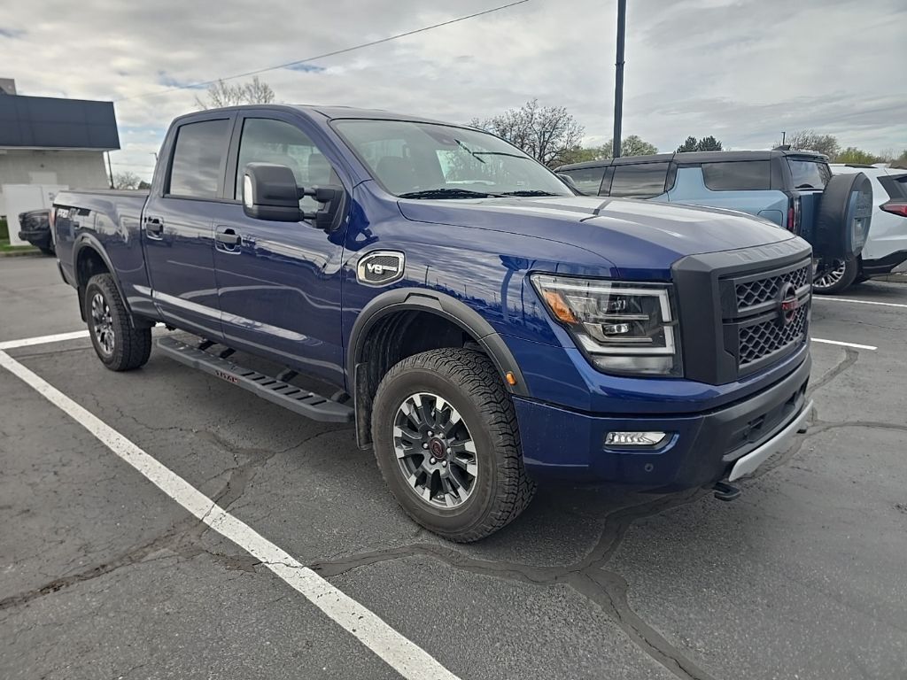 2024 NISSAN Titan