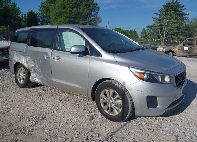 2017 KIA Sedona