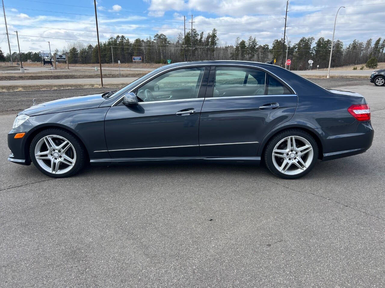 2013 MERCEDES-BENZ E-Class