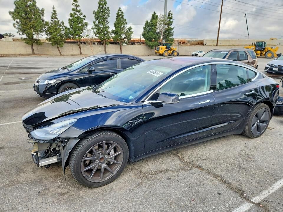 2018 TESLA Model 3