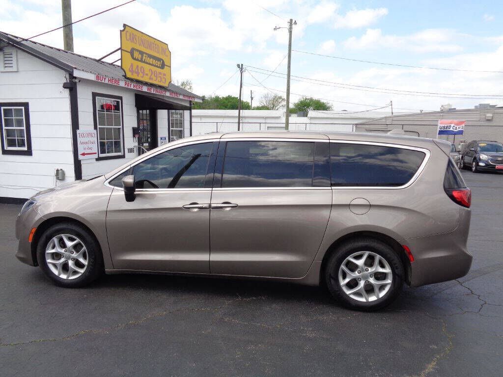 2017 CHRYSLER Pacifica
