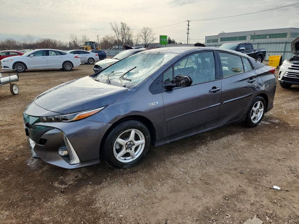 2017 TOYOTA Prius