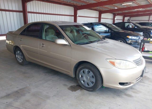 2004 TOYOTA Camry