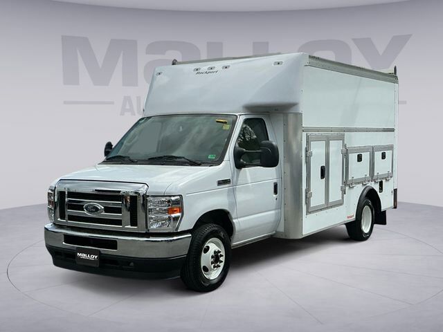 2025 FORD E-350