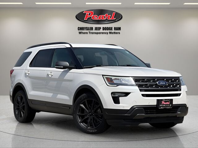 2018 FORD Explorer