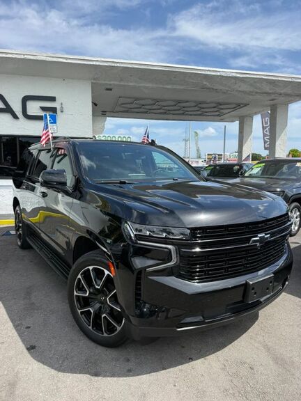 2023 CHEVROLET Suburban