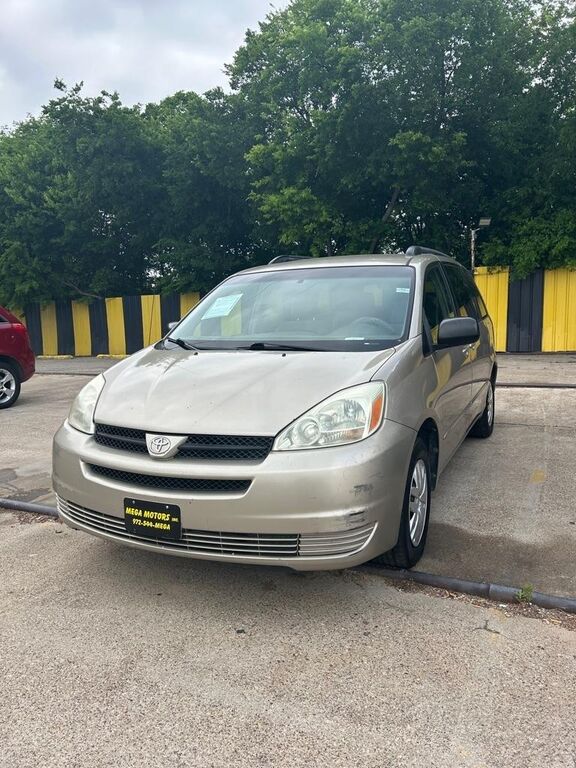 2004 TOYOTA Sienna