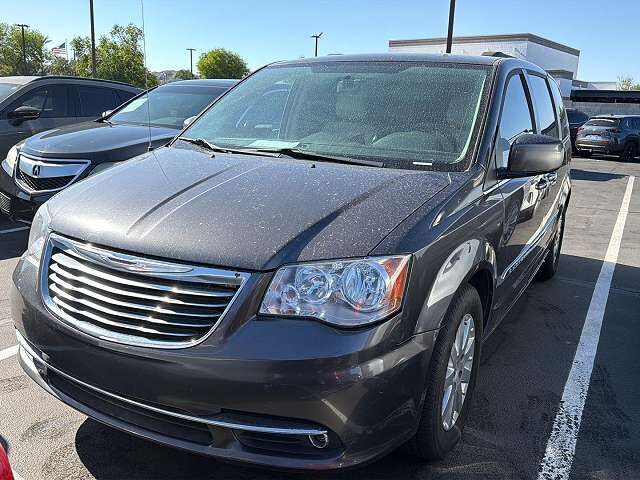 2015 CHRYSLER Town and Country
