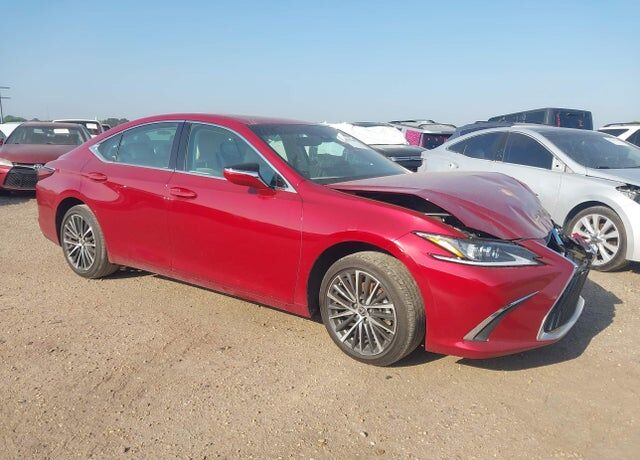 2024 LEXUS ES