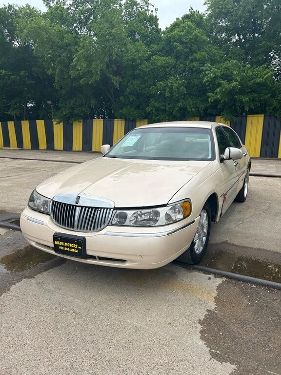 1998 LINCOLN Town Car