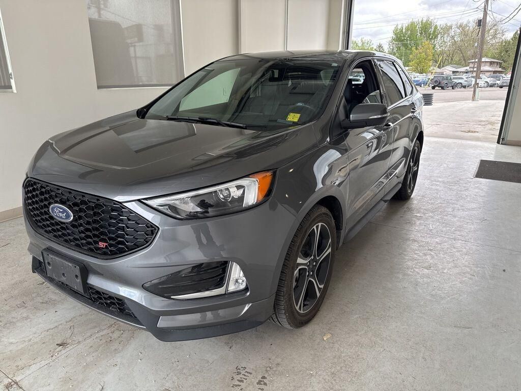2022 FORD Edge