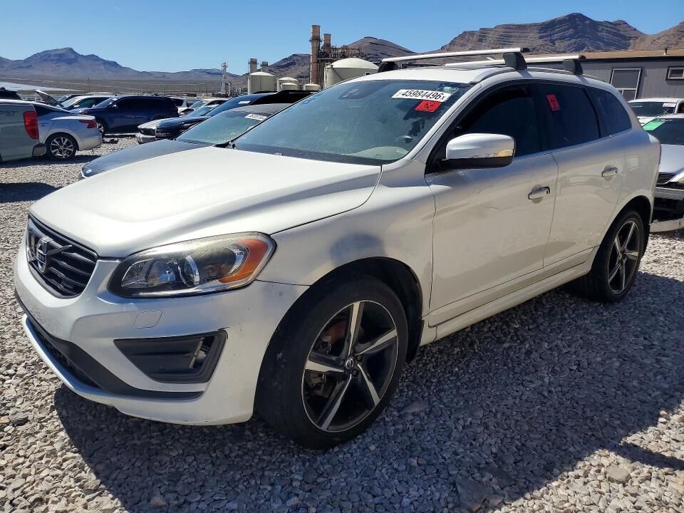 2015 VOLVO XC60
