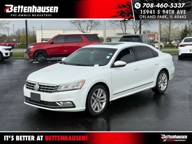 2017 VOLKSWAGEN Passat