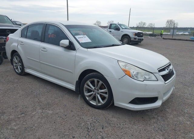 2013 SUBARU Legacy