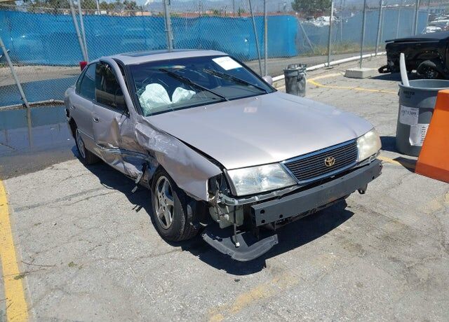 1999 TOYOTA Avalon