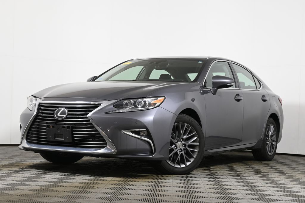 2018 LEXUS ES